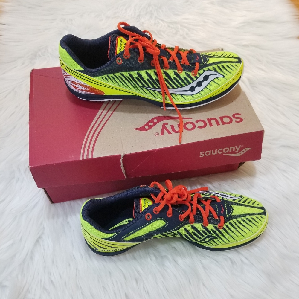 SAUCONY New!! Men Athletic Racing Shoes Size 8.